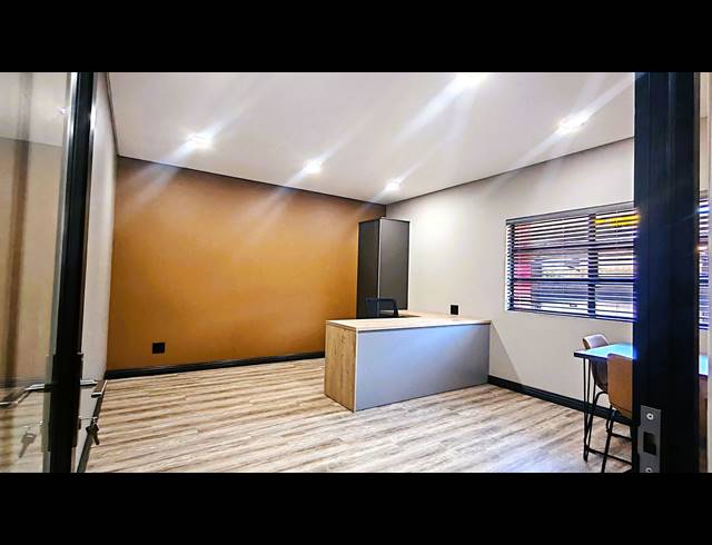 19M² OFFICE TO LET IN VANDERBIJLPARK SE